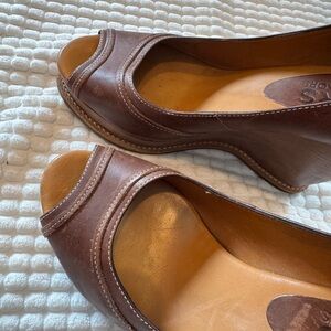 Michael Kors Brown Leather Wedges peep toe - Size 6